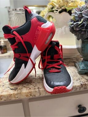 Nike Kids Sneakers - Black & Red Sporty Mesh Trainer